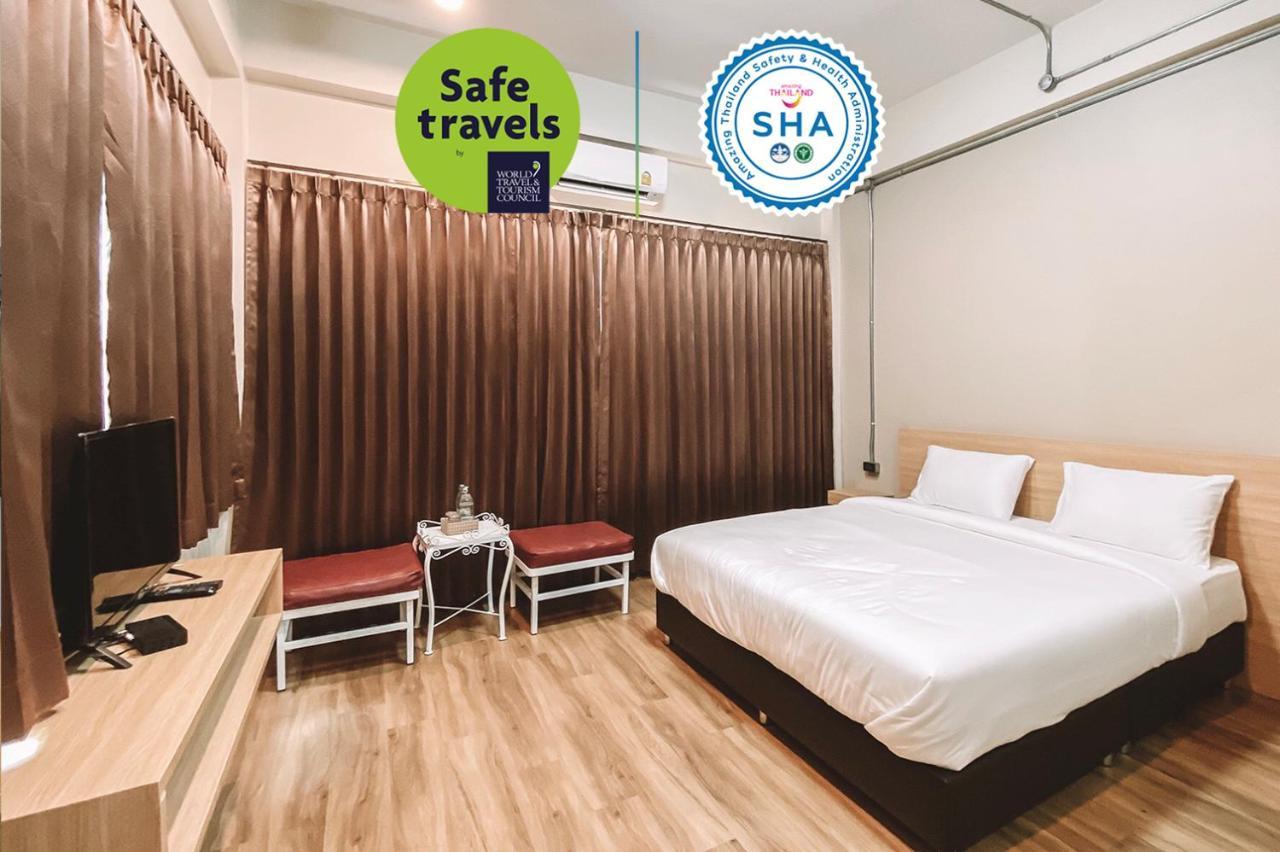 Grand Hotel Buriram Phòng bức ảnh